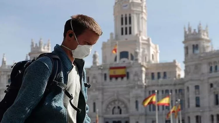 Bu ölkə COVID-19 pandemiyasının sona çatdığını elan etdi