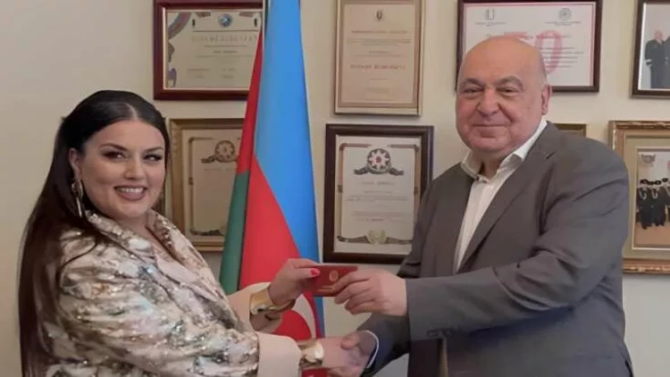 Elza Seyidcahan Yazıçılar Birliyinin üzvü oldu - FOTO