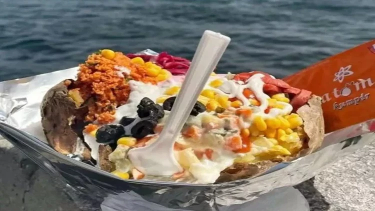 Bir ailənin 3 üzvü 