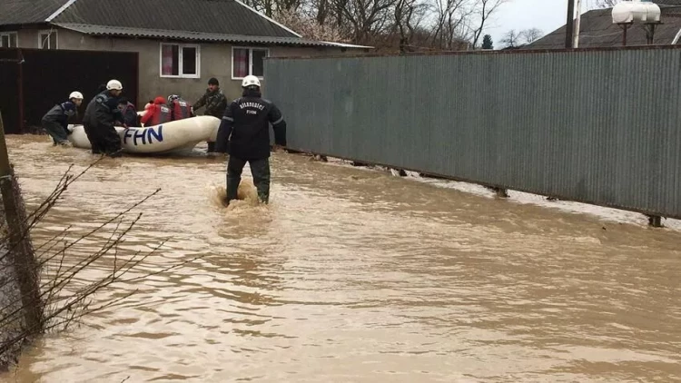 Goranboyda bəzi əraziləri su basdı - VİDEO