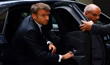 Makron Almaniyaya dövlət səfərini təxirə saldı