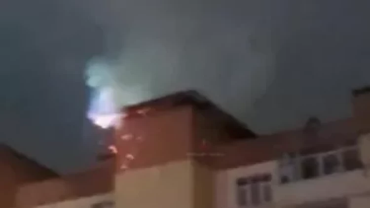 Hövsanda binada yanğın olub - YENİLƏNİB - VİDEO