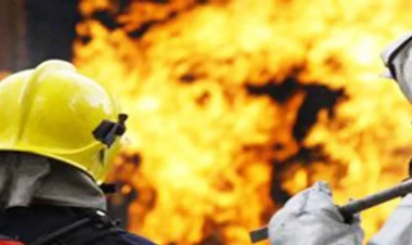 Bakıda çoxmərtəbəli yaşayış binasında yanğın olub, sakinlər təxliyə edilib