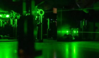 Problemləri ildırım kimi həll edən kompüter yaradıldı