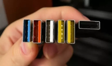 USB kabellərində hər rəng ayrı funksiyanı göstərirmiş