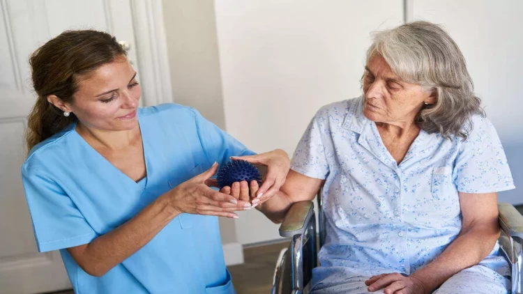 Qadınlar niyə kişilərlə müqayisədə daha tez-tez insult keçirir?