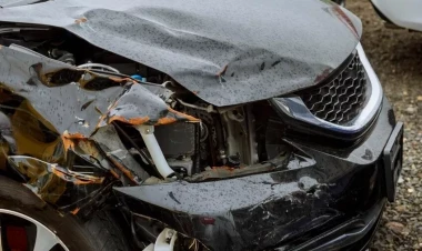 Bakıda ağır yol qəzasında iki bacı yaralanıb