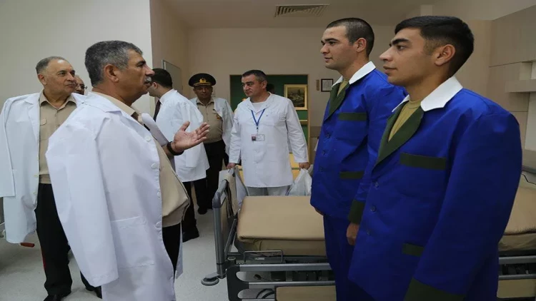Nazir hərbi hospitalı ziyarət edib - VİDEO - FOTO