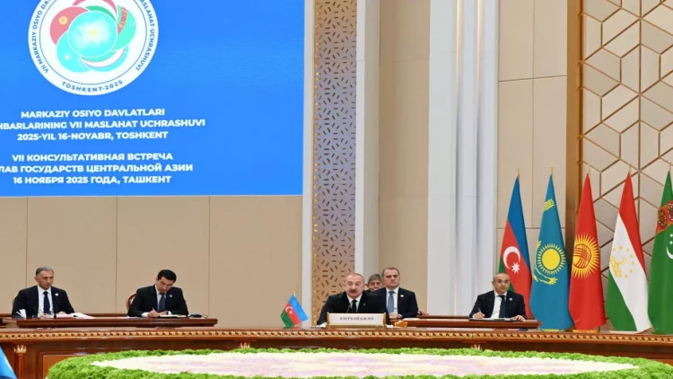 Prezident Mərkəzi Asiya Dövlət Başçılarının 7-ci Məşvərət Görüşünün iclasında çıxış edib - FOTO