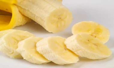 Azərbaycanda banan idxal qiymətindən 3 dəfə baha satılır