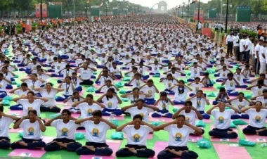 Hindistanda MARAQLI REKORD - Eyni vaxtda 100 mindən çox insan...