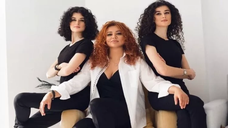 Vəfa Zeynalova qızlarından danışdı