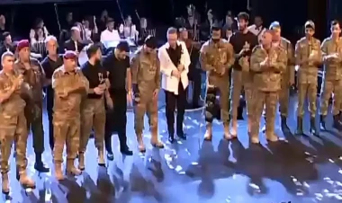 “Zəngəzur yallısı”nda qazilər səhnəyə çıxdı - VİDEO