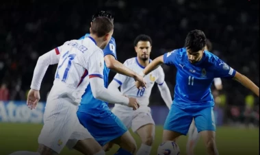 Azərbaycanlı futbolçular fransızları 