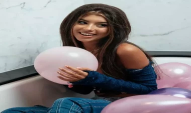 Fərhad Əliyevin qızı müğənniliyə başladı - FOTO - VİDEO