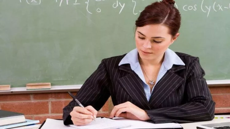 8 saatlıq iş rejimi: müəllim maaşları artır, yoxsa sadəcə bölgü dəyişir?” - AÇIQLAMA