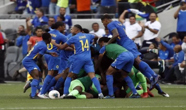 DÇ-yə vəsiqə qazanıb tarix yazdılar - 156 min əhalisi var - FOTO