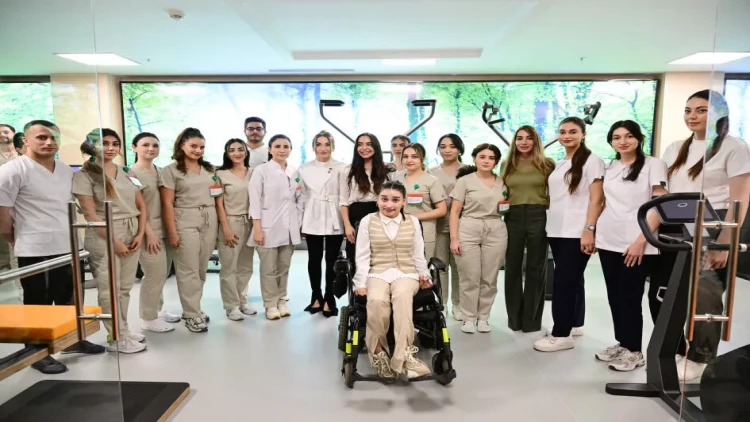 Yeni Klinikada Yeni Robotik Reabilitasiya və Sümük İliyi Transplantasiyası mərkəzlərinin açılış mərasimi olub - FOTO
