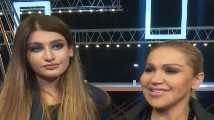 Rəqsanənin qızı Yağmurdan anası ilə bağlı PAYLAŞIM - VİDEO