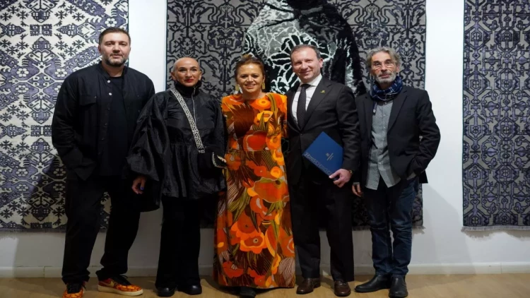 Tiranada “Azərxalça”nın “Əlləriniz var olsun!” xalça kolleksiyasının sərgisi baş tutub - FOTO