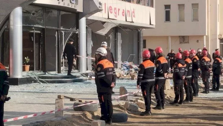 8 il əvvəl noyabr ayında və indi - “AFEN PLAZA” niyə yanır?
