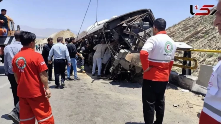 İranda dəhşətli avtobus qəzası - 2 ölü, 40 yaralı