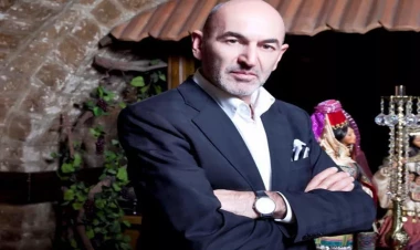 Xalq artisti efirdə ağladı - FOTO