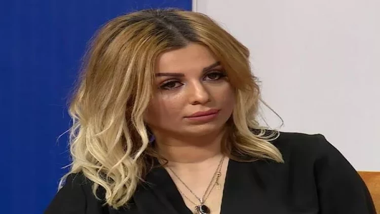 Tacir Şahmalıoğlunun ifasını eşidən Əminə 