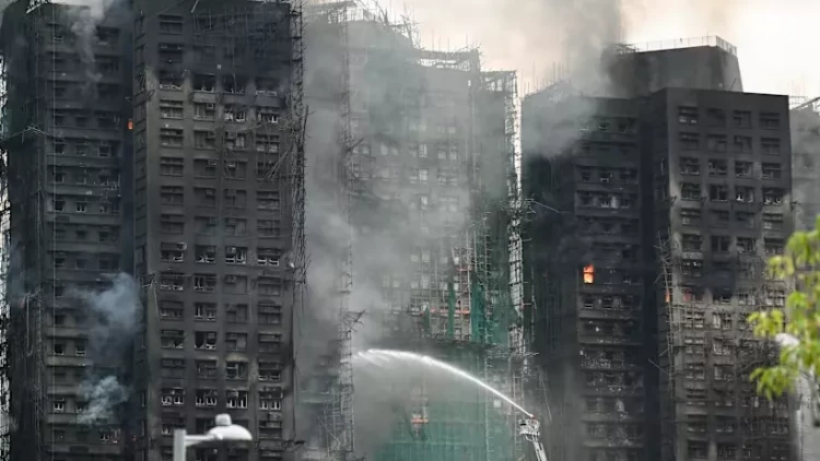 Böyük yanğında növbəti gün... - FOTOlar