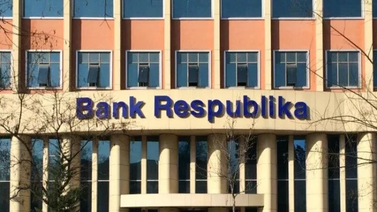 Bank Respublikanın vəzifəli şəxsi öz ərizəsi ilə işdən çıxdı - FOTO