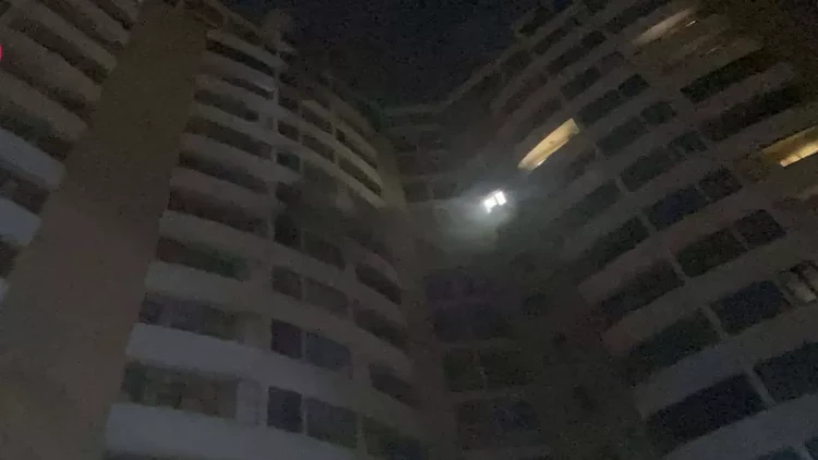 Bakıda çoxmərtəbəli binadakı yanğın söndürüldü - YENİLƏNİB - VİDEO - FOTO