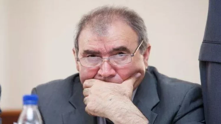 Cəmil Həsənlinin ölkədən çıxışına qadağa qoyuldu -  DTX-yə çağırıldı