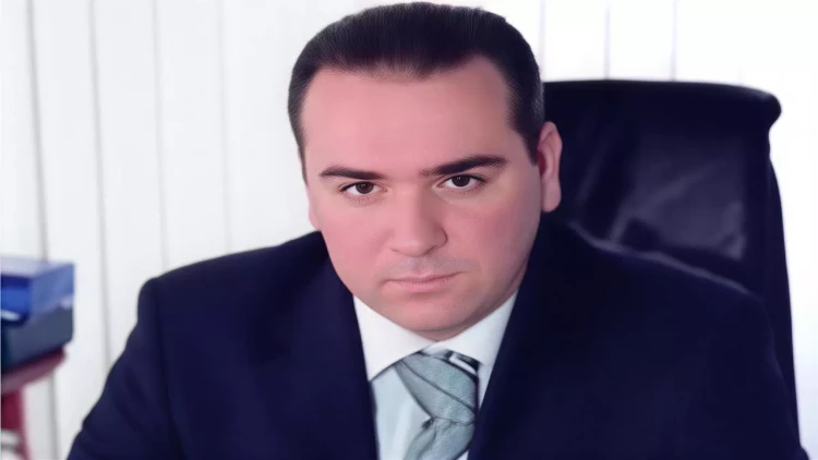 Ramiz Mehdiyevin oğlu da vəzifəsindən azad edildi