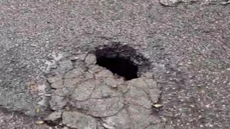 “Buraya adam da düşə bilər, maşın da...” - Rəsmi açıqlama - VİDEO