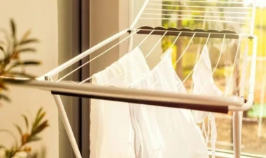 Ağ paltarların rəngini bərpa edən yuma üsulu: Yuyucu toza ehtiyac yoxdur