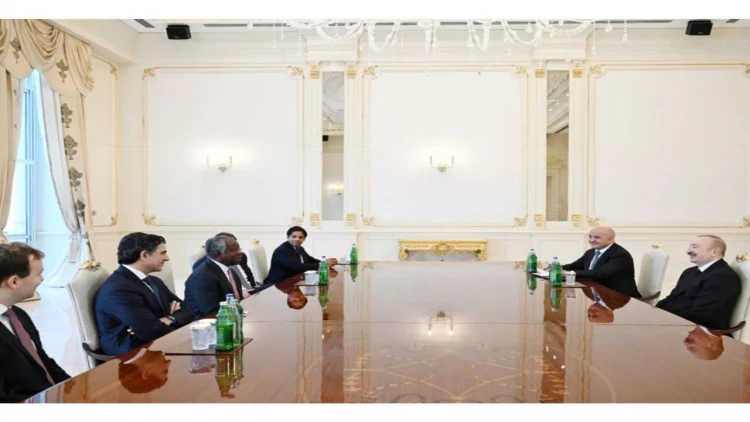 İlham Əliyev “Global Infrastructure Partners” şirkətinin baş icraçı direktorunu qəbul edib