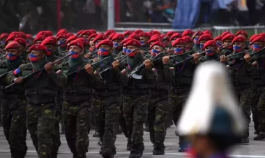 Dünya yeni müharibə astanasında - Minlərlə əsgər orduya qatıldı