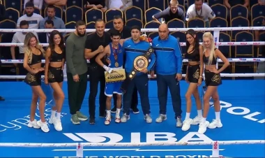 Boksçumuz ermənini məğlub edərək dünya çempionu oldu