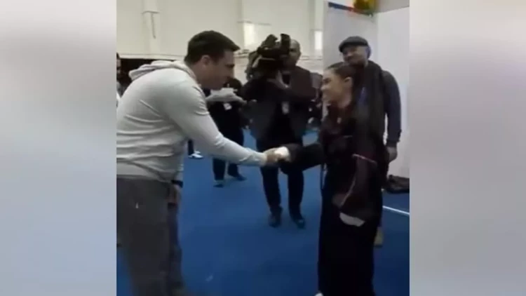 Erməni spiker iştirakçımıza uğurlar arzuladı - VİDEO