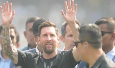 Messini görə bilməyən azarkeşlər stadionu 