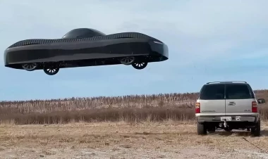 Tıxac probleminə son: Uçan elektrik avtomobili gələn il yollarda ola bilər - FOTO