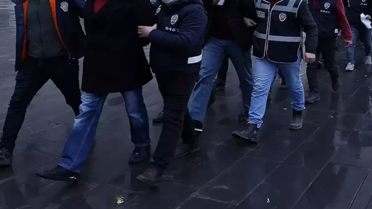 Türkiyədə 26 tanınmış holdinqdə ƏMƏLİYYAT - 35 nəfər saxlanıldı