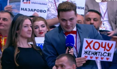 Putinin mətbuat konfransında gözlənilməz evlilik təklifi