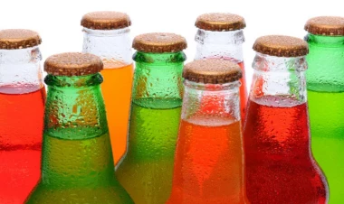 Onkoloq xəbərdarlıq edir: Şirin içkilər xərçəng riskini artırır