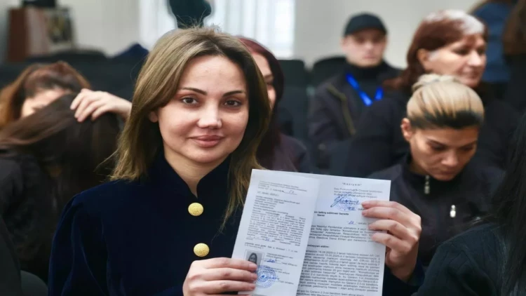 Dəniz Əsədovanın azadlıqda ilk FOTOsu