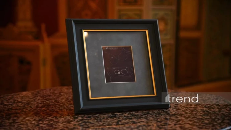 AZAL-ın Qazaxıstanda qəzaya uğrayan təyyarəsinə həsr olunmuş poçt markası təqdim olunub