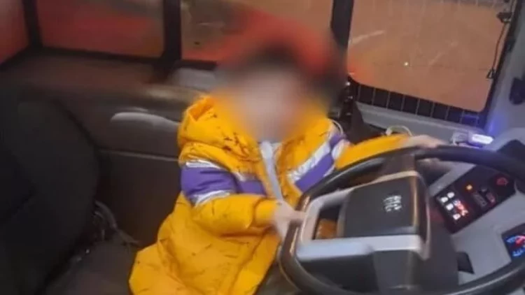 Avtobus sürücüsü uşaq oğurluğunun qarşısını necə aldı? - FOTO