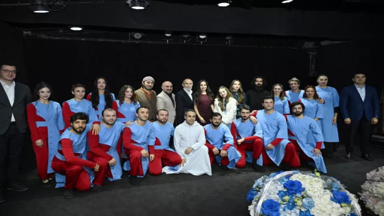 Leyla Əliyeva və Alena Əliyeva “Romeo və Cülyetta” tamaşasını izləyiblər - FOTO