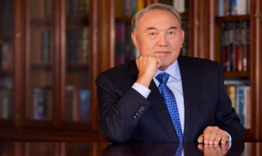 Nazarbayev uzun zaman sonra Kremldə göründü - FOTO