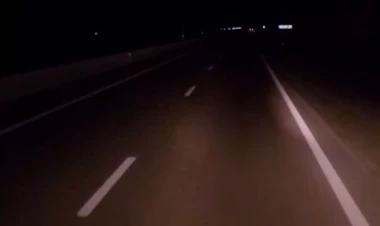 Nərimanovda yolda böyük TƏHLÜKƏ: Sürücü ölümdən döndü - VİDEO